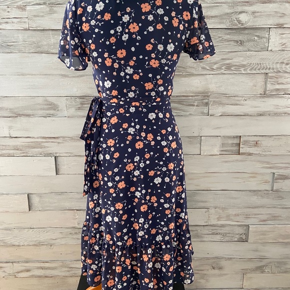 Beautiful MICHAEL KORS dress. - Picture 7 of 11